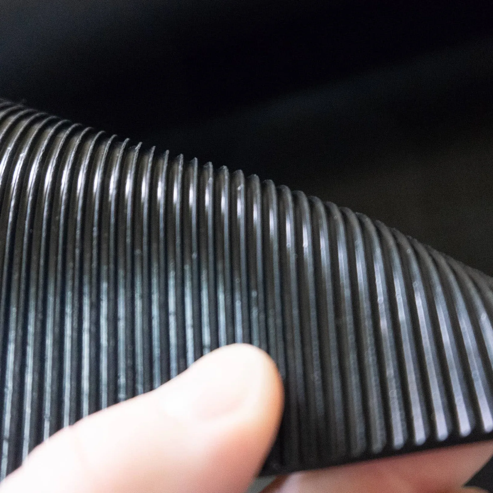 SBR Gummimatte Meterware Bodenbelag Feinriefen Rillen Schwarz Stärke: 3mm 100cm Breite