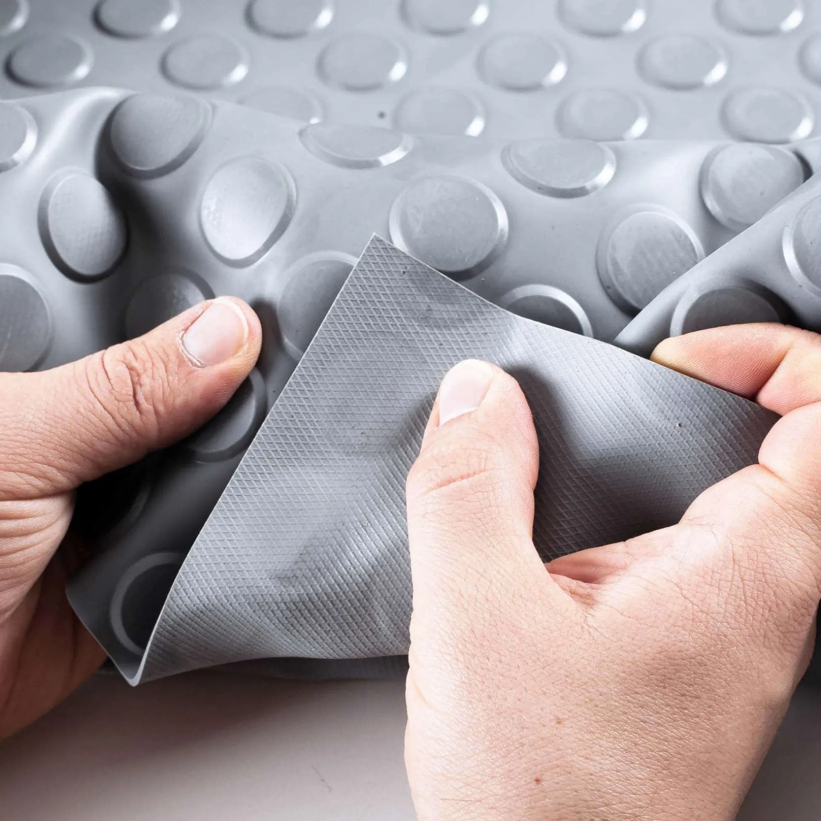 TPE Gummimatten Meterware Flachnoppen Grau Bodenbelag Gummiläufer 3mm -100 cm Rollenware